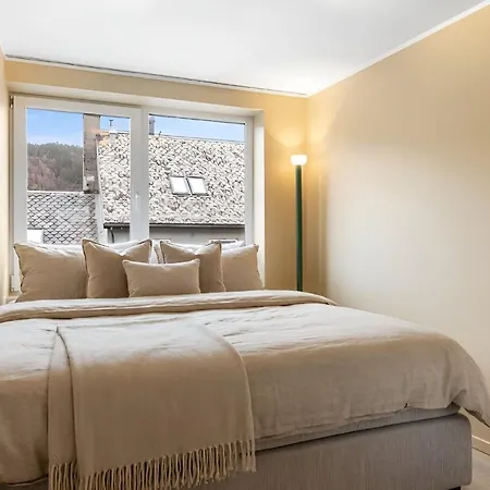 아파트 Modern 4br - 2 Baths Balconies & Parking 베르겐